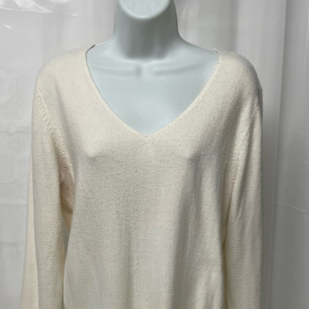 Caroline Taylor V Neck Soft Acrylic Sweater Pullover Sz Large
